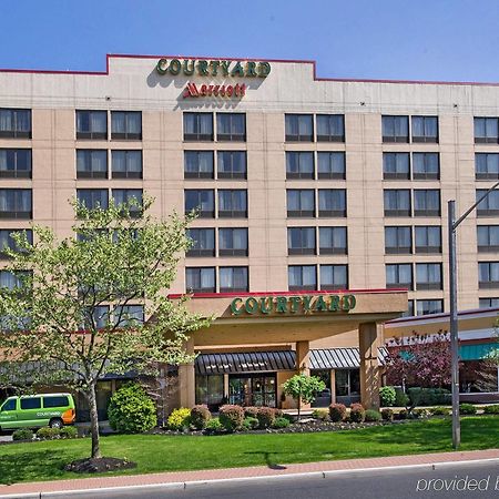 Courtyard By Marriott Secaucus Meadowlands Hotel Bagian luar foto