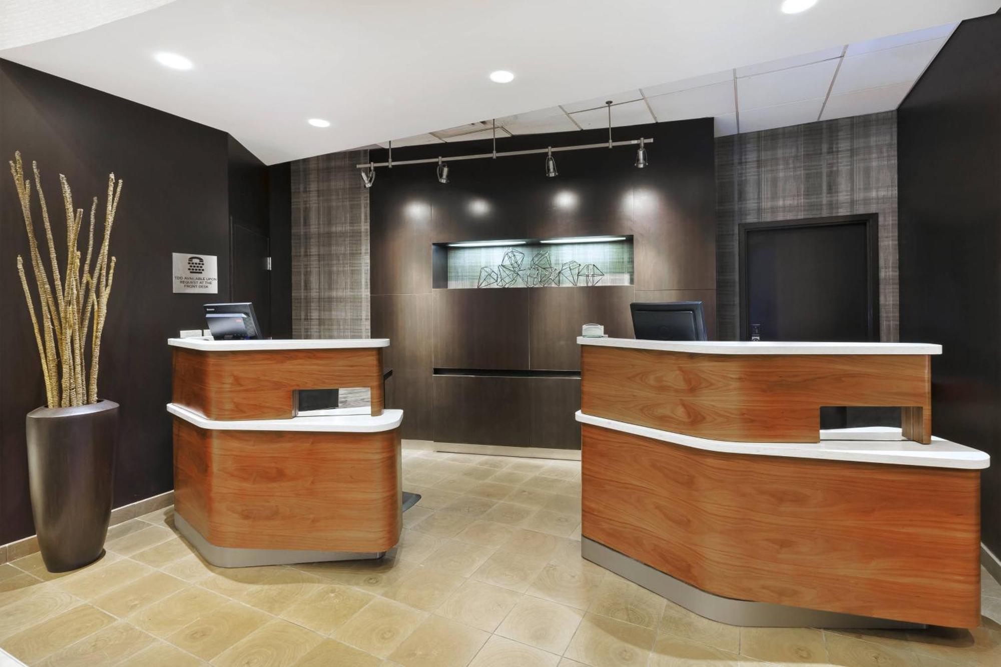 Courtyard By Marriott Secaucus Meadowlands Hotel Bagian luar foto