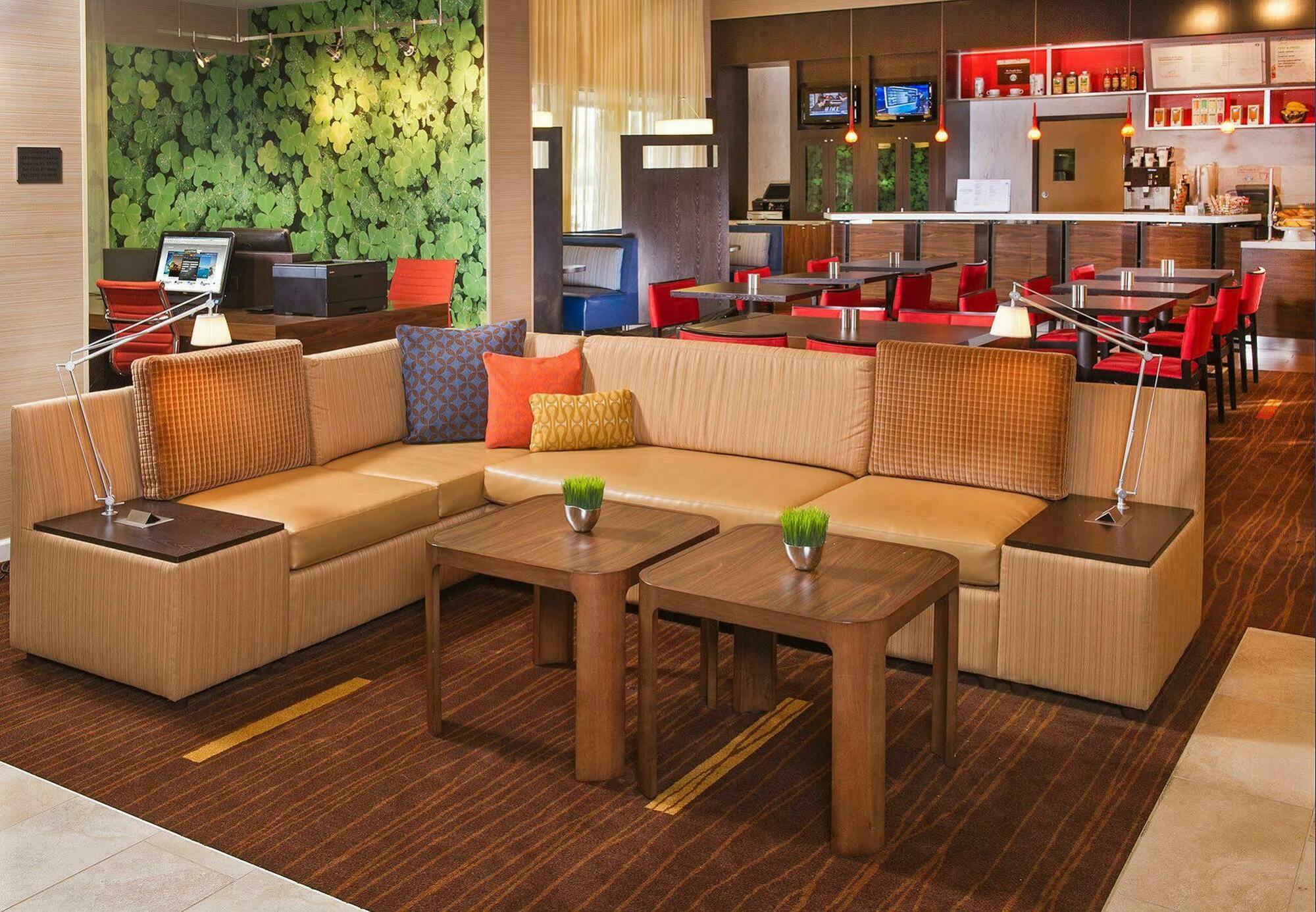 Courtyard By Marriott Secaucus Meadowlands Hotel Bagian luar foto